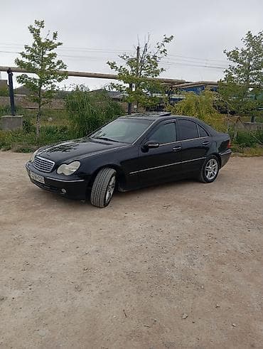 kridit maşınlar: Mercedes-Benz C-Class (W203) sedan - Kuzov: qara rəng, 4 qapı, sedan — 5