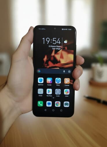 Apple iPhone: Honor — 3