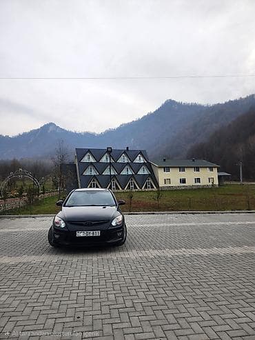 двигатель на мерседес 124: Hyundai i30: 1.4 л | 2009 г. Хэтчбэк — 3