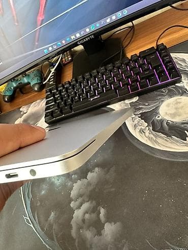 macbook pro ikinci el: Apple MacBook Air 13" (Model A1989, EMC 3214) Cpu : i5 2.3 Ghz Gpu  — 6