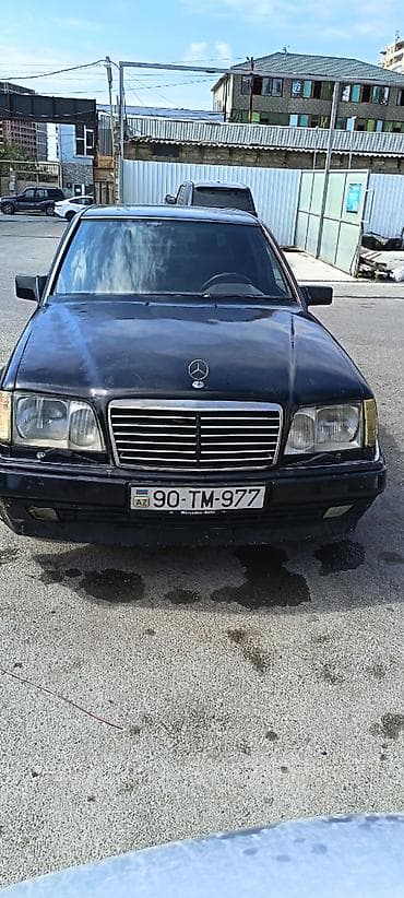 cayenne krilo 2013: Mercedes-Benz E 220: 2.2 l | 1994 il Sedan — 6