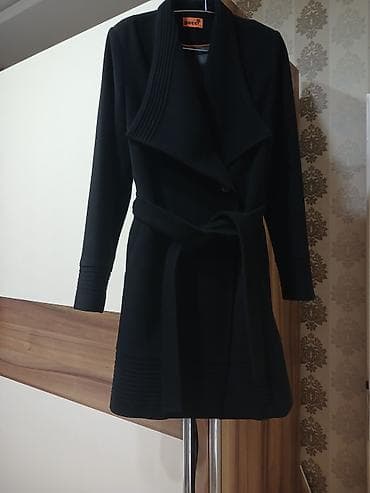 çoban geyimi: Qadın gödəkçəsi – qara rəng, dizə qədər uzunluq - Brend: Gessy — 3