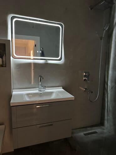 мойдодыр для ванной комнаты: Moydadır tecili satılır . Üstündeki krantı yox . baha alınıb reng — 3
