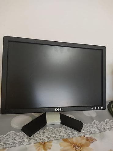 Мониторы: Dell LCD monitor Xüsusiyyətlər: - Ekran ölçüsü: təxminən 19–20 düym — 3