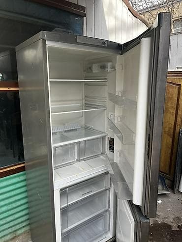 Soyuducular: 2 qapılı Hotpoint Ariston Soyuducu Satılır, rəng - Gümüşü — 2