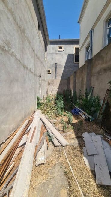 komsomol dairesi: 4 otaqlı, 160 kv. m, Kredit yoxdur, Orta təmir — 8