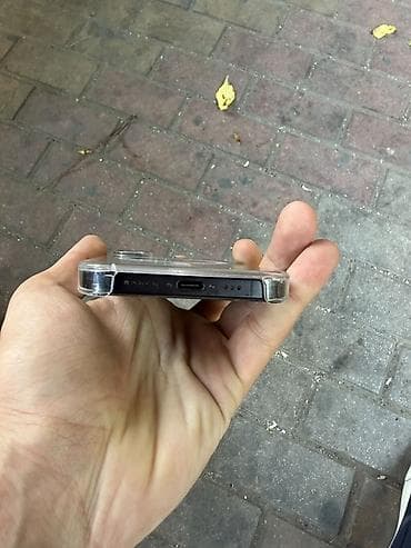 iphone pro max: IPhone 16, 128 GB, Qara, Face ID — 3