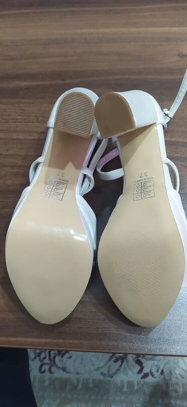 reebok ağ qaçış üçün qadın krossovkaları: Размер: 37, цвет - Белый, Новый — 4