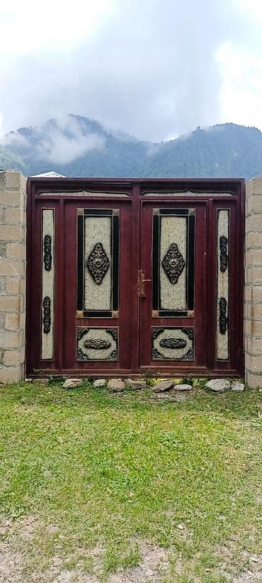 hasar üçün setka: Dekorativ metal darvaza - Material: qalın metal konstruksiya, möhkəm — 1