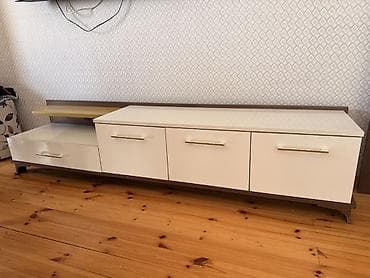 divarda kitab refi: Düz TV altlığı, Polkalı, Taxtalı, Türkiyə — 5