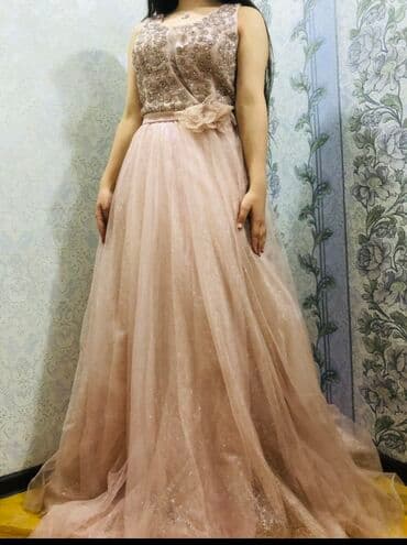 çəhrayı kupalnik: Teze paltardi razmer duz gelemediyine gore satiram birce defe de — 1