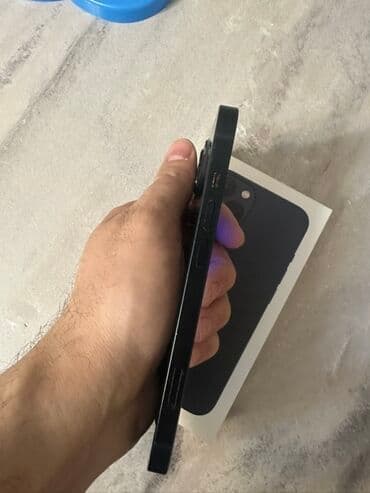 Apple iPhone: IPhone 13, Qara, Face ID — 3