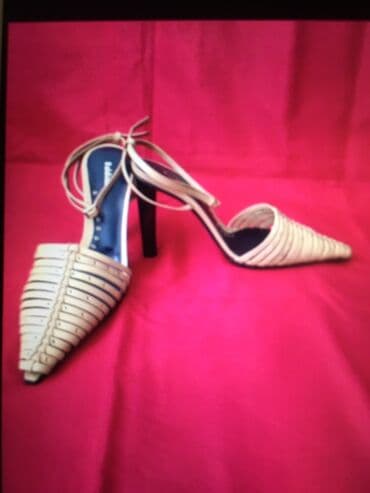 kisiler ucun gumus sepler: Ölçü: 38, rəng - Bej, Yeni — 1