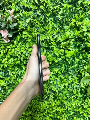 samsung 71: IPhone 11 Pro, Matte Midnight Green, Face ID — 3