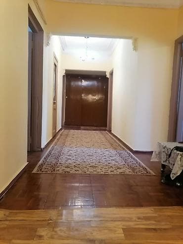 6 mikrorayon: Günəşli, 5 otaqlı, Yeni tikili, m. Xalqlar Dostluğu, 122 kv. m — 1