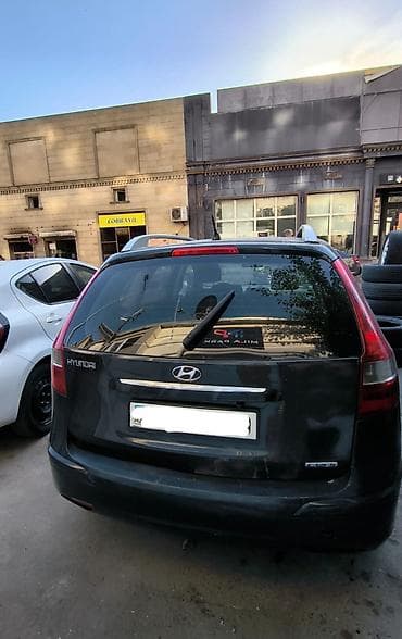 hyundai i10: Avtomobil gündəlik sürülən saz vəziyyətdə olan maşındır. Xodovoyu — 2