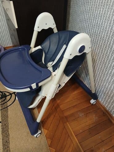 yemek stulu: Uşaq üçün yemək stulu - Rəng: tünd mavi/ağ - Yumşaq, silinməsi asan — 2