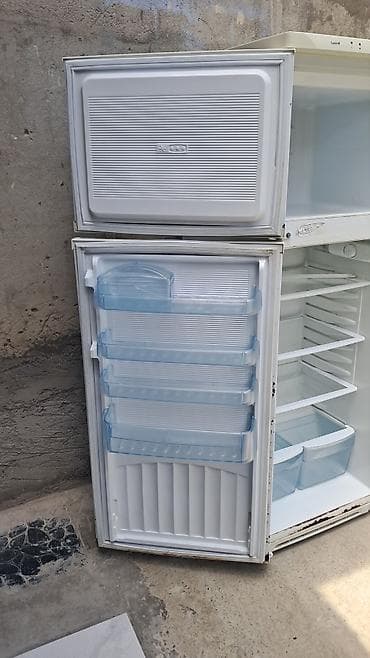 printer satilir: Iki kamerali soyuducu - Üst hissədə ayrıca dondurucu bölmə - Aşağıda — 3
