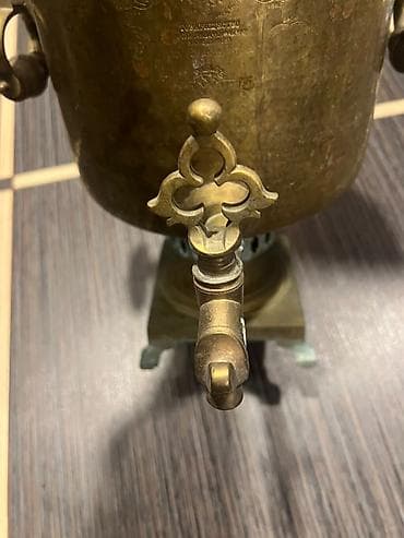 samovar 10 litr: Misin samovar – bədii oyma detallarla klassik rus üslubu - Material — 2