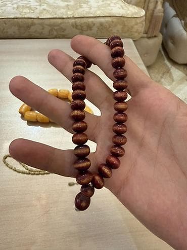 8 x 11 mm Ölçülerinde Qədim Qırmızı Sandal Ağacı Təsbeh lalafo.az -da 8 x 11 mm Ölçülerinde Qədim Qırmızı Sandal Ağacı Təsbeh