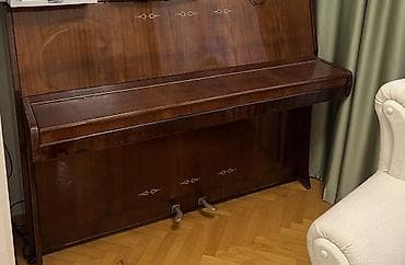 gitara akustik: Piano – “Юность” (Yunost) markalı Xüsusiyyətlər: - Akustik upright — 3