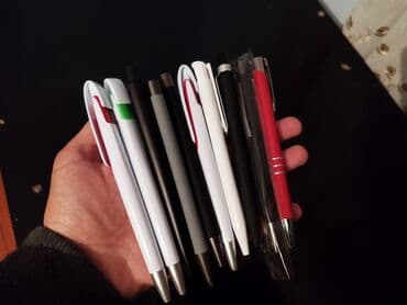 dəftər qələm: Qələm dəsti – müxtəlif model və rənglər - Mexanizmi: klikli (üst — 1