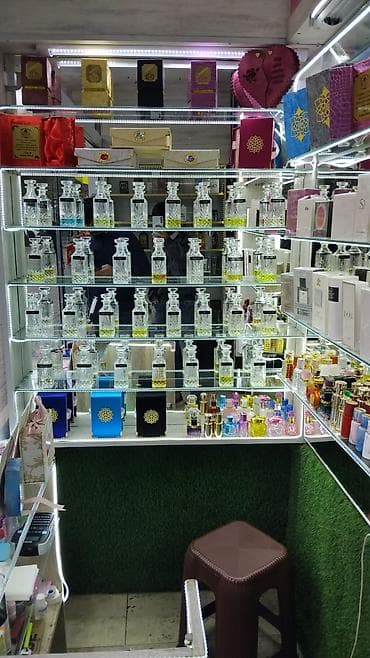 Личные вещи: Saticı xanım lazımdı etir dukanına tecrubesi olsun en azinan cox — 2