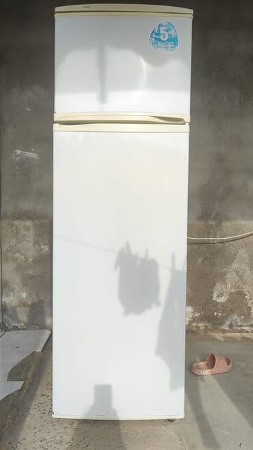 İçki texnikası: İki qapılı soyuducu Nordfrost - Yuxarıda ayrıca dondurucu bölmə — 2