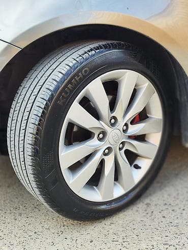 Disk təkər Kia 215 / 50 / R 17, 5 Boltlu