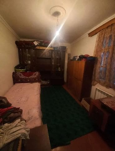 Ev Zabrat 1 de opşi heyetde 1 otaqlı evdi yol qırağında 198 demir yol