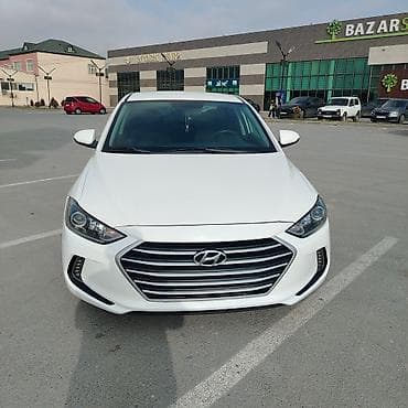 mini cooper 2009: Hyundai Elantra: 2 l | 2017 il Sedan — 1