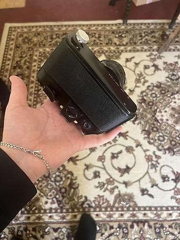 fotokamera: Zenit TTL 35mm plyonka fotoaparatı - Ob’yektiv: Helios‑44M 58mm f/2 — 4