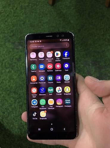 iphone 9 pro: Samsung Galaxy A8 2018, 32 GB, rəng - Qara, İki sim kartlı — 1