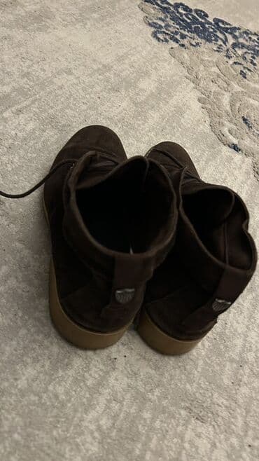 Orginal zamş,dəri.Heç bir sökük,cırığı yoxdur və göründüyü kimi lalafo.az -da Orginal zamş,dəri.Heç bir sökük,cırığı yoxdur və göründüyü kimi