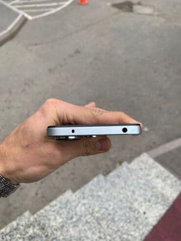 rog phone qiymeti: Məhsul: Smartfon Xüsusiyyətlər və detallar: - Korpus: düz kənarlı — 2