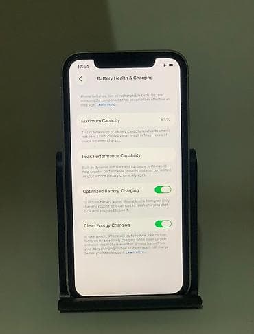 iphone 8s plus: IPhone 11, 128 GB, Ağ, Zəmanət, Simsiz şarj, Face ID — 6