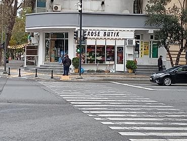 Bağ evləri: M.Elmlər Akademiyanın yani 15kv obyekt hər şəraiti var,sənədi — 6