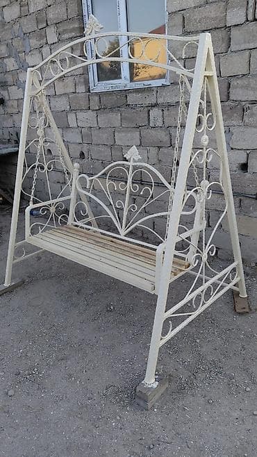 beton panel: Metalkonstruksiya yelləncək skamya - Material: qaynaqla yığılmış — 1