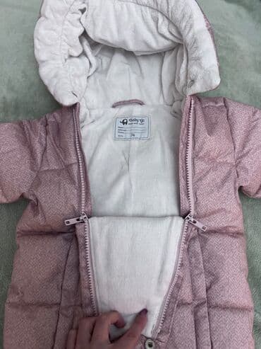 Uşaqlar üçün digər geyimlər: BabyGo uşaq kombinezonu – ölçü 74-80 Rossiyadan alinib . Az istifade — 2