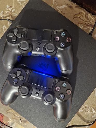 PlayStation 4 slim (PS4) 2 dualshok aparat əla vəziyyətdədir. evdə — 1