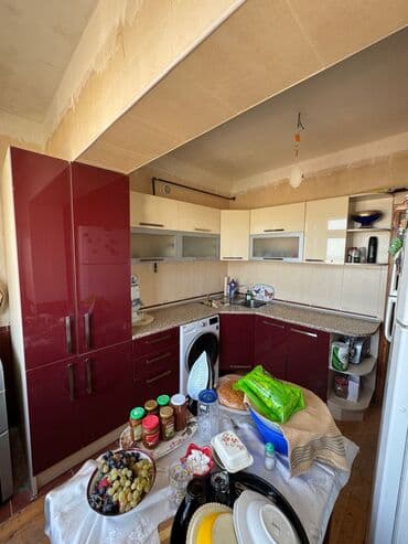 tap.az metbex mebelleri: Mətbəx mebeli 500azn. Ölçü2. 270.uzerinde tek moyka verilir Köhnə — 1