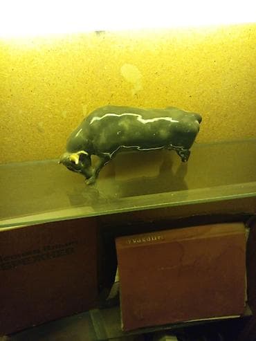 divarda fiqurlar: Fiqur, Keramika, rəng - Boz — 1