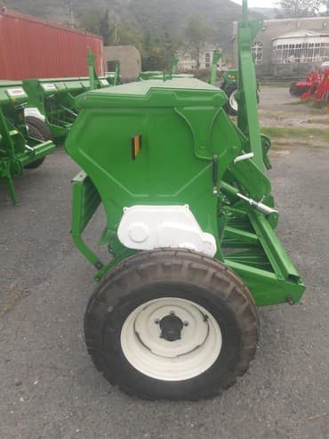 csb traktor: Taxıl səpən 24 saşnikli kicik təkər. Türkiyənin cox keyfiyyətli — 2