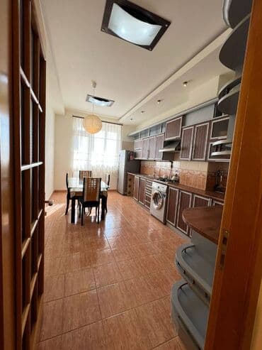 sultan şadlıq sarayı: Sumqayıt şəhəri,Sülh küçəsi,Təhsil şöbəsi ilə übəüz,yeni tikili binada — 8