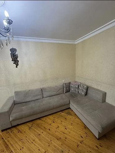Mebel: L‑şəkilli yumşaq künc divan Rəng: açıq boz — 1
