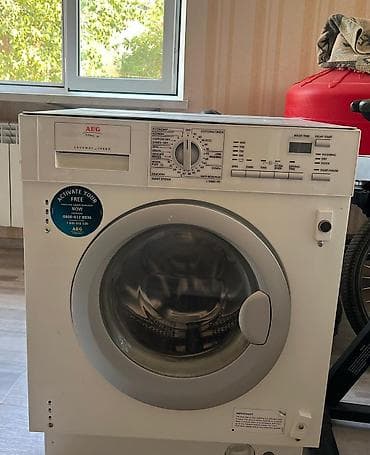 İki eded paltaryuyan maşını var.Bosch ve AEG markalarıdı.İkiside işlek — 2