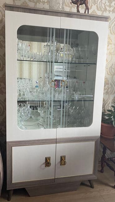 ev ucun guzguler: Açılan, Düz dolab, Servant — 2