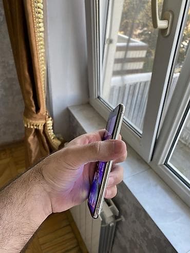 iphone x arxa: IPhone X, Gümüşü, Face ID — 6