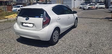 Nəqliyyat: Toyota Aqua: 1.5 l | 2018 il Hetçbek — 7