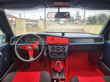 mersedes disklər: Mercedes-Benz 190 (W201): 2 l | 1992 il Sedan — 5